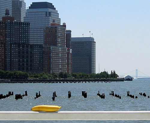 Esplanade. Banana. Edifice. Barrier. Suspension.