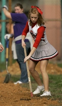 Cheerleader Raking
