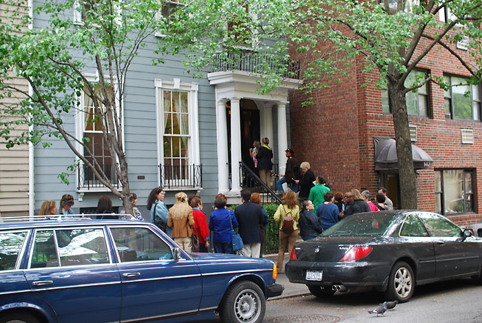 Touring The Heights Houses